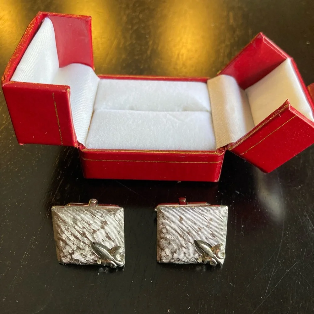 Vintage Swank Silver Tone Cufflinks in box